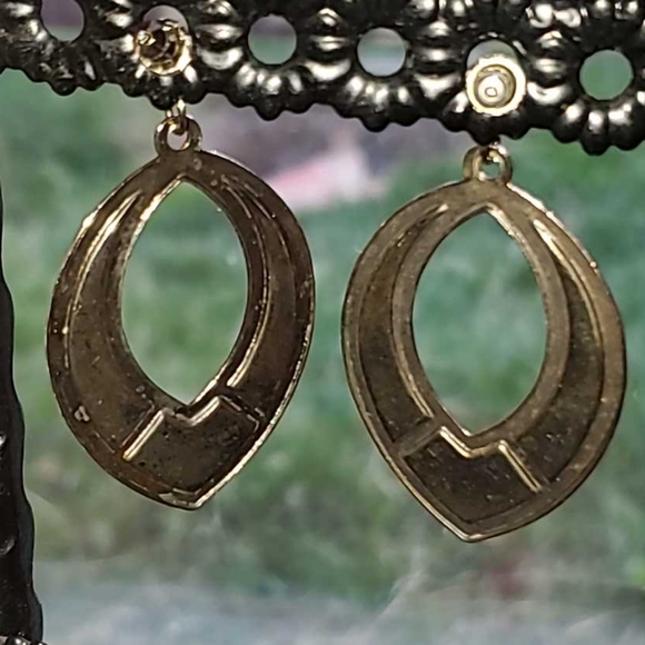 Stained Glass Look Big Teardrop Shell Dangle Center Post Pierced Earrings - Picture 6 of 6